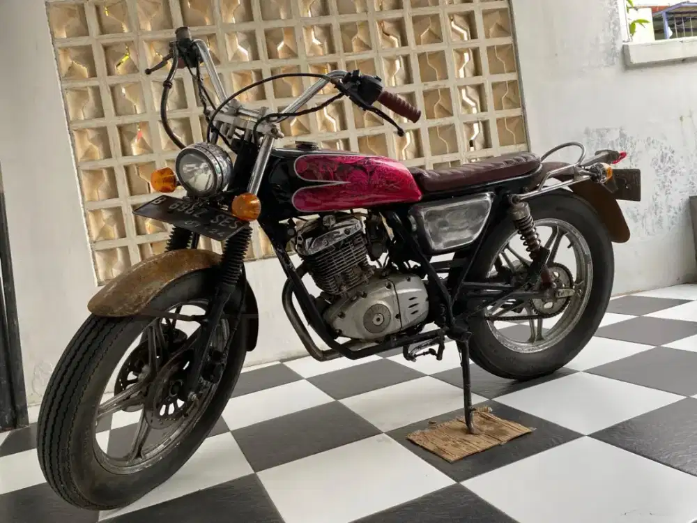 MOTOR custom konsep british style