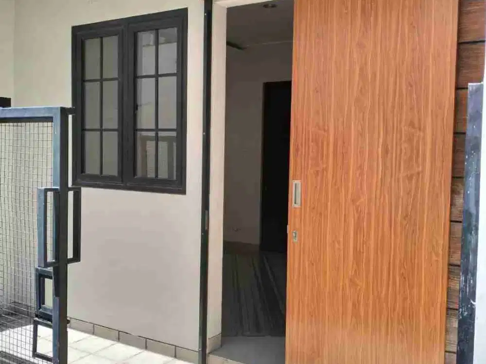 8 Unit Rumah Baru Bangunan 1 Lantai dan Bangunan 2 Lantai siap Huni di Manyar Sabrangan, Sby Timur