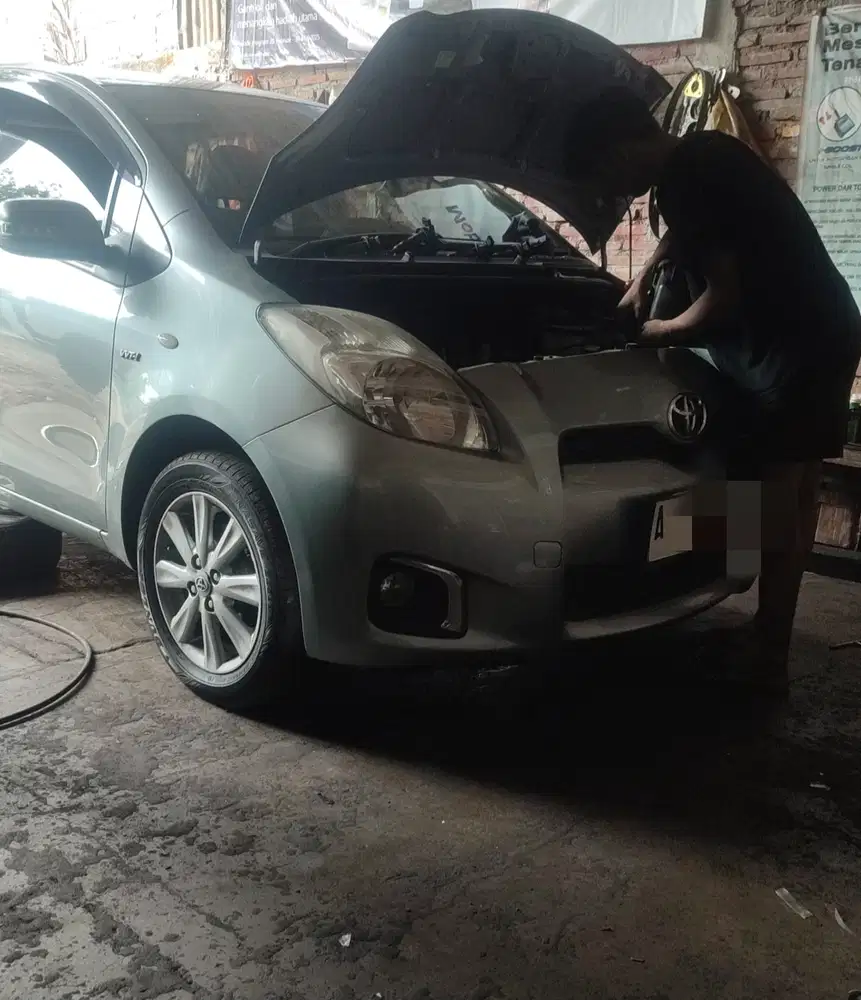 Toyota Yaris 2012 Bensin