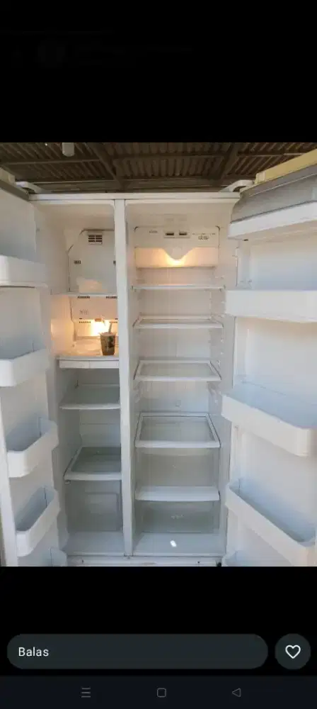 Kulkas side by side merk LG