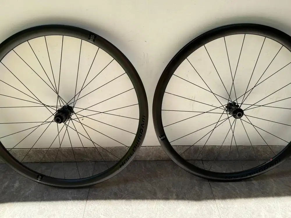 Wheelset carbon hollowgram 35mm disc