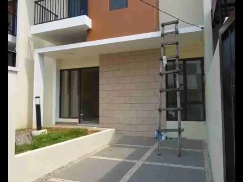 rumah bagus 2 lantai siap huni di cluster taman sari harapan indah