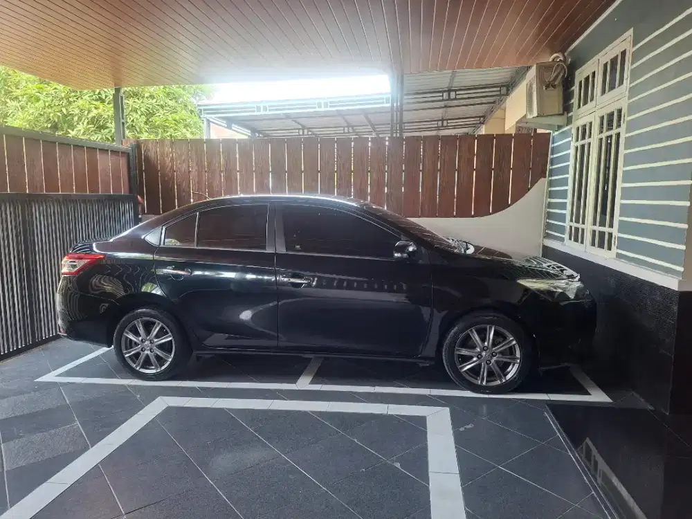 Dijual Mobil Sedan Toyota Vios Tahun 2016.