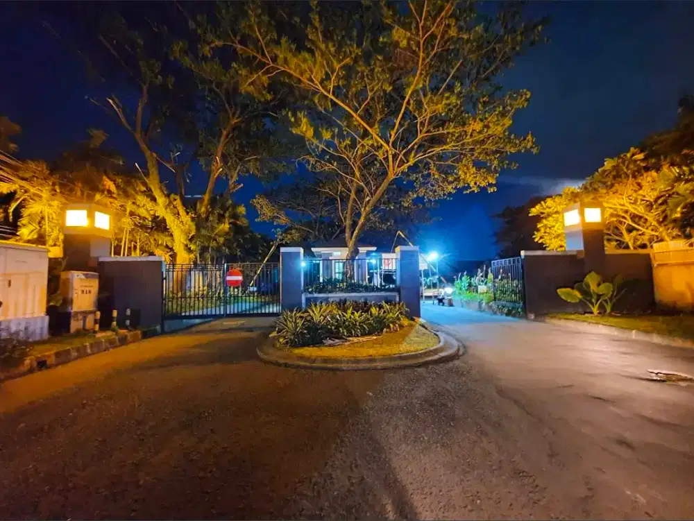 Disewakan rumah di komplek asri Alam Sutera