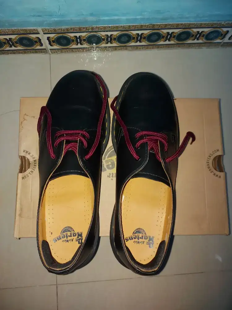 Docmart 1461 Black Smoth