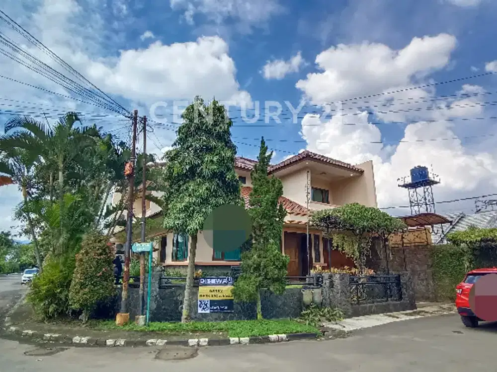 Rumah Cantik Hook Luas 2 Lantai, Asri, Terawat Kawaluyaan Bandung