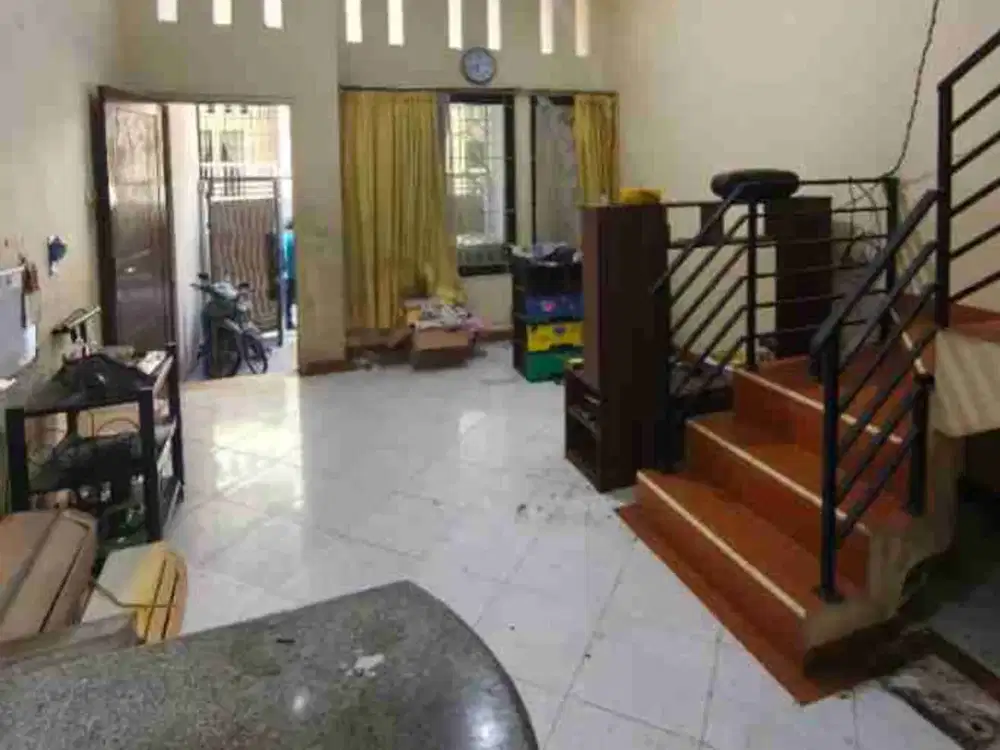 RUMAH PADEMANGAN TIMUR UK 4.2X11 2.5 LANTAI 3KT 2KM JAKARTA UTARA