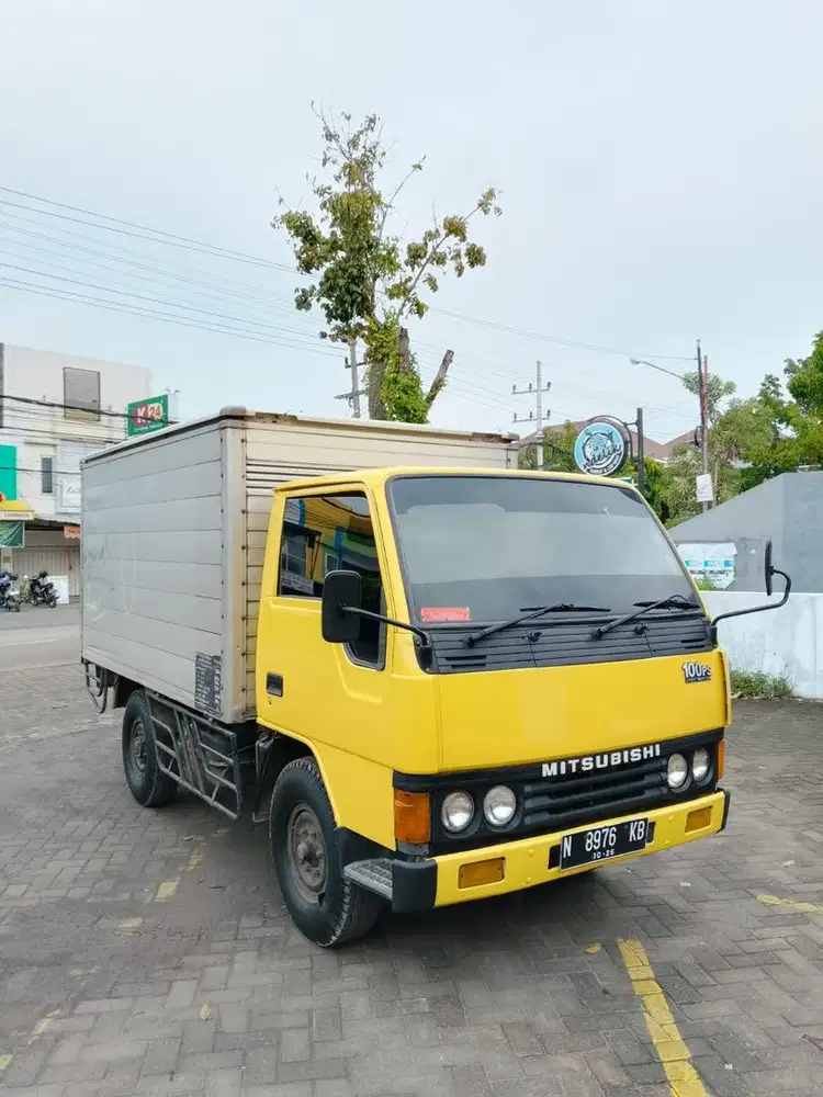 engkel mitsubishi ragasa box 100 ps 4 roda 2001 sepet tipis