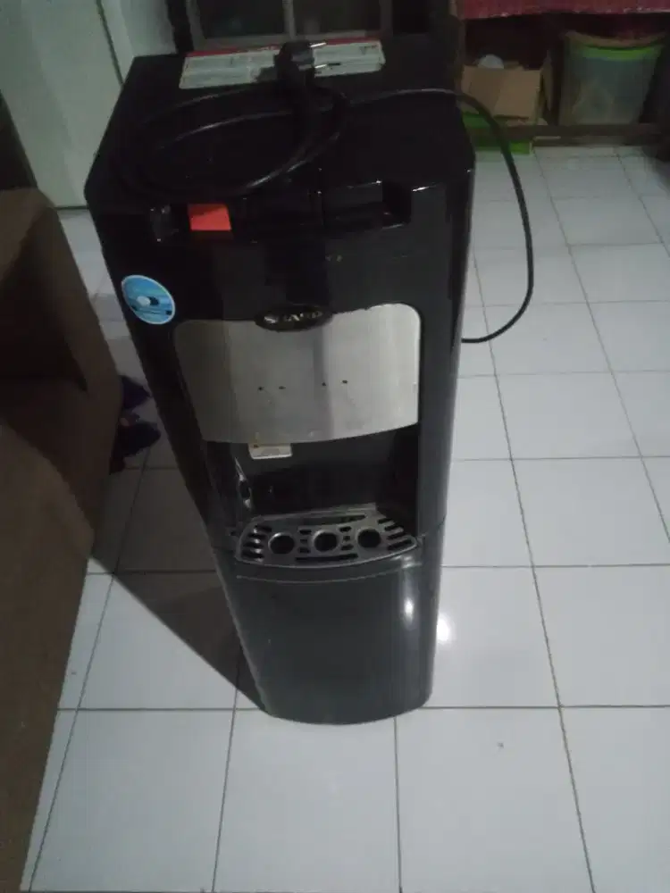 Dispenser merk Sharp