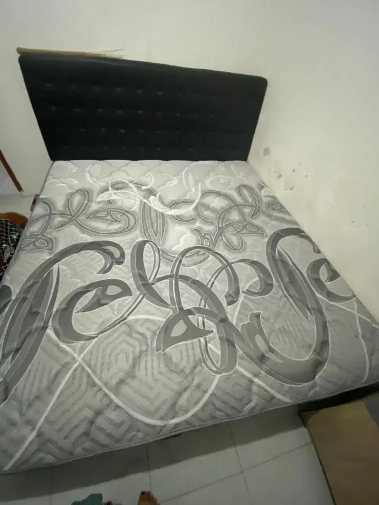 Dijual cepat kasur Central uk 180x200