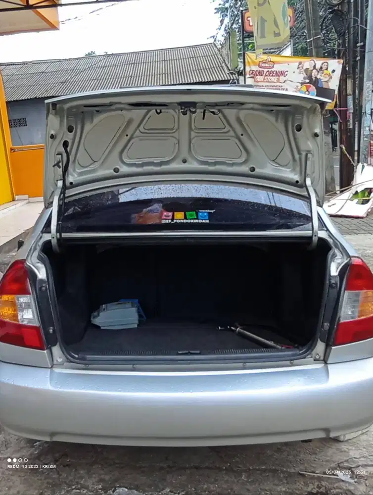 JUAL HYUNDAI VERNA AT 2003
