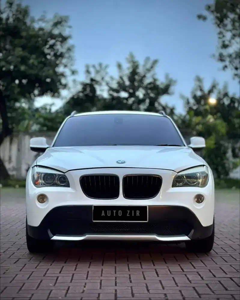 BMW X1 2.0 bensin 2012