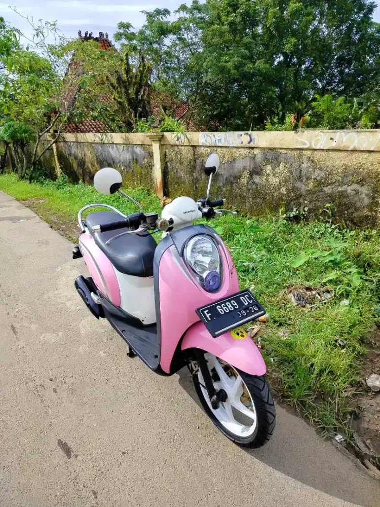 Honda Scoopy karbu 2011