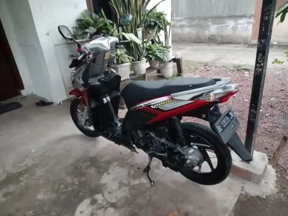 Di jual motor honda vario 2010