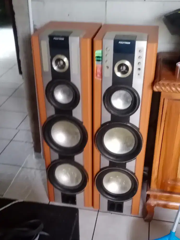 Salon polytron usb bluetooth karaoke subwofer