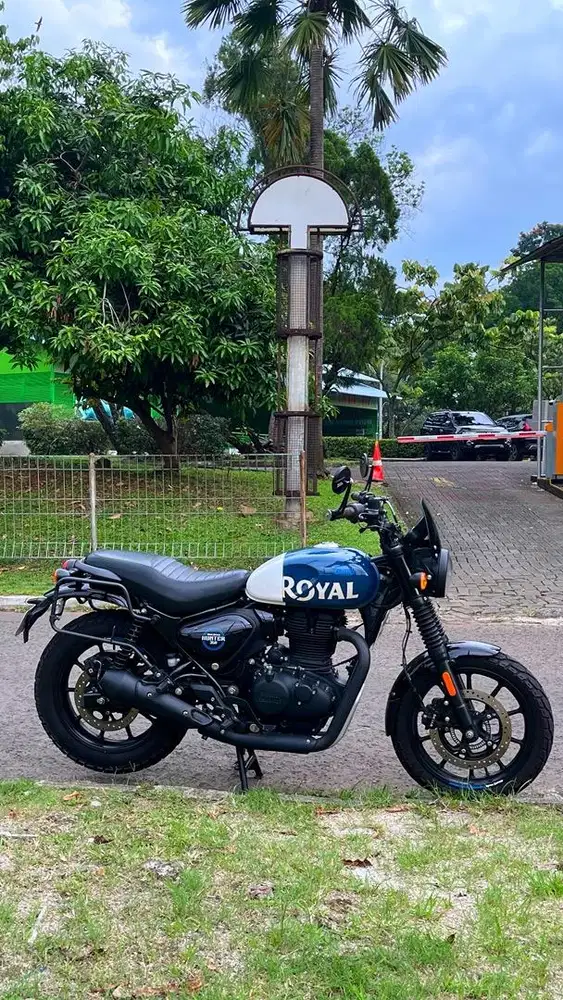 ROYAL ENFIELD HUNTER