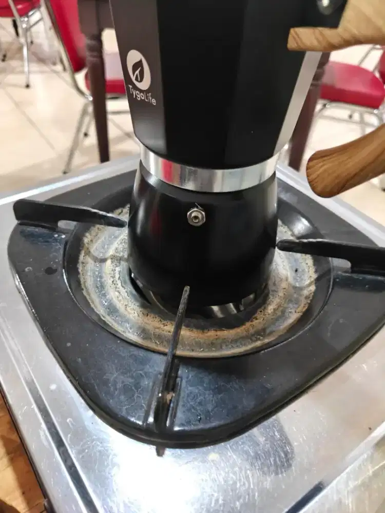 Di butuhkan karyawan/karyawati kantin