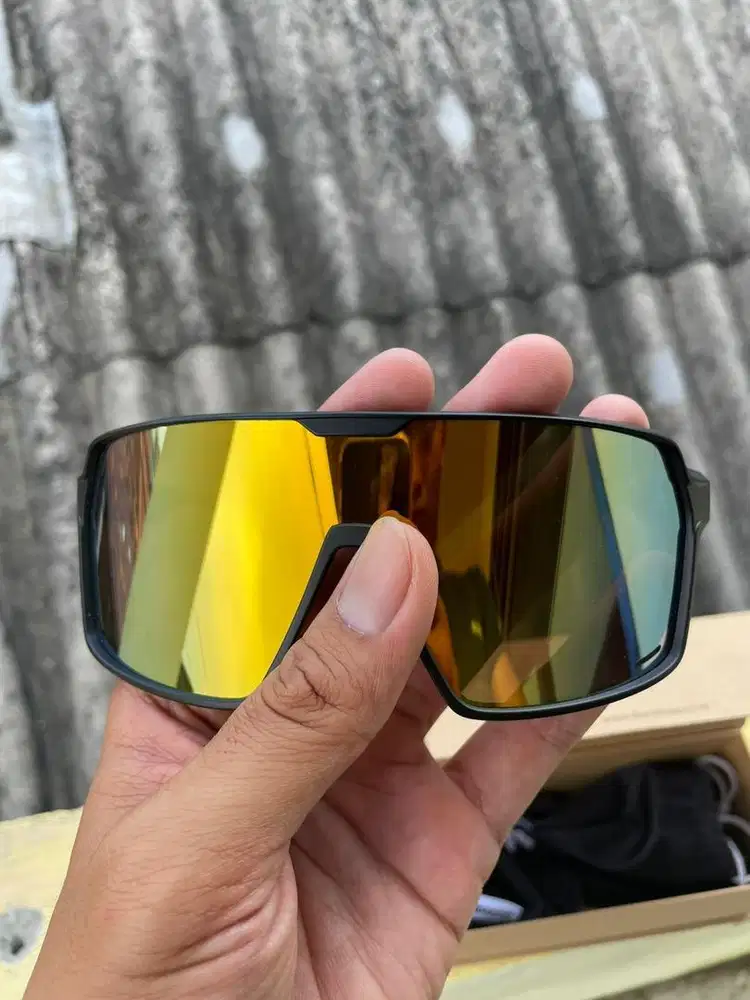 DURAKING KACAMATA LARI