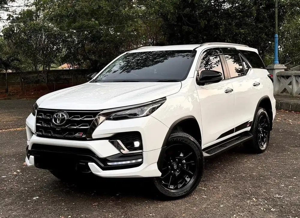 [KM 20 RB] Toyota Fortuner 2.8 GR VRZ Diesel 2022/2023 Antik Like New