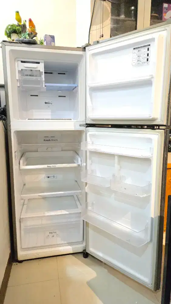 Kulkas Samsung Digital Inverter RT20FARWDSA