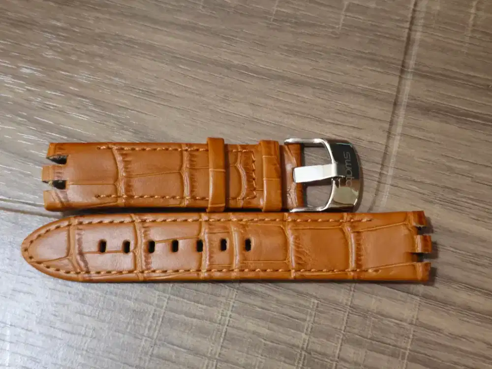 Strap swatch leather