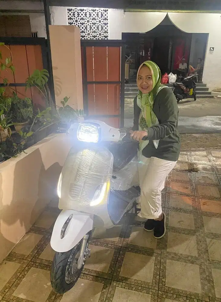 Dijual motor litrik masih ori merk Uwinfly T3 bagus mulus