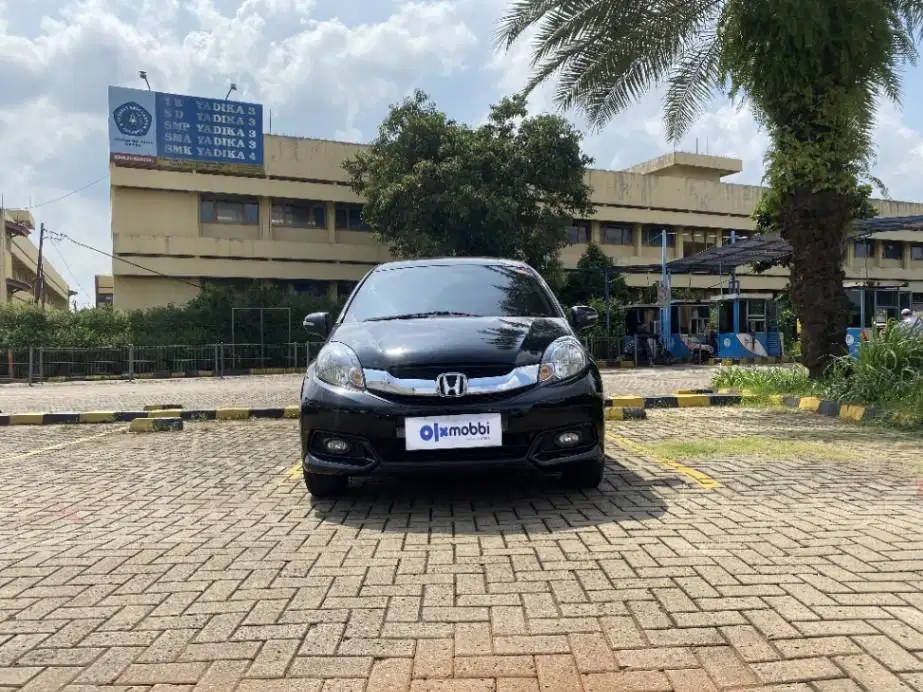 TDP 6,JT, Honda Mobilio 1.5 E Bensin-AT Hitam 2014