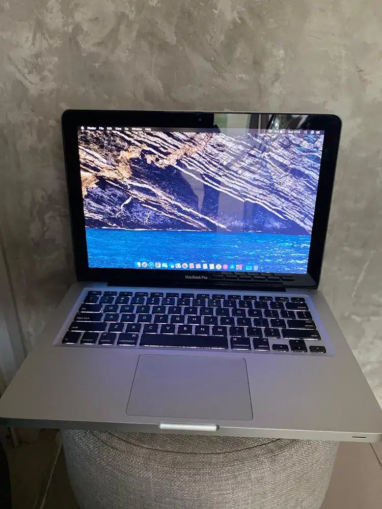 Macbook pro intel core i5 RAM 8/500GB