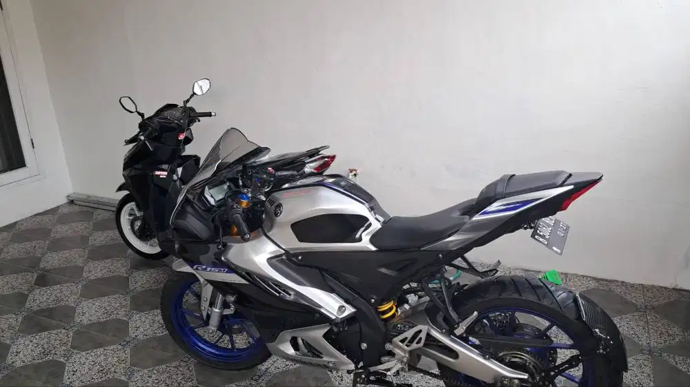 Yamaha R15M V4 quick shifter