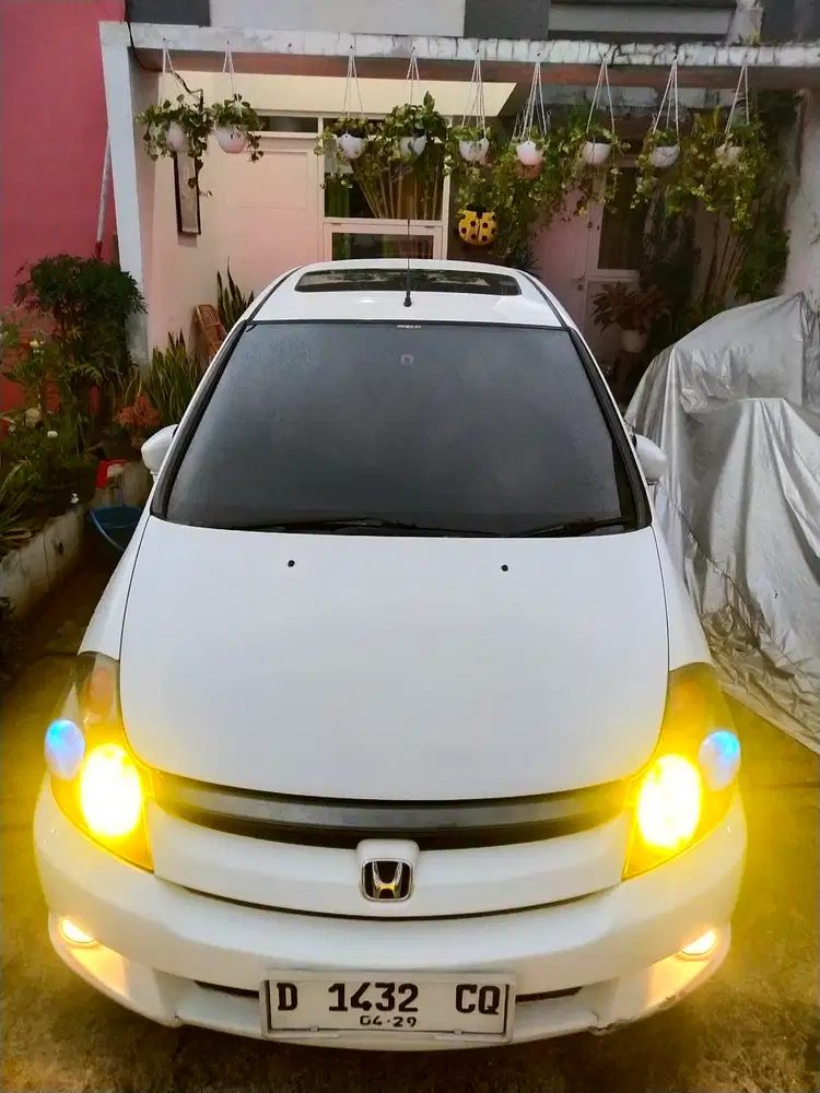 Stream 2.0 Matic sunroof pjk isi putih langka mobil bandung