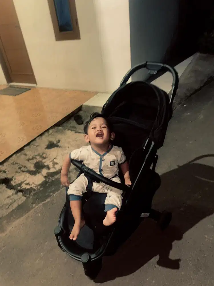 Art serabutan ( beres-beres + momong )