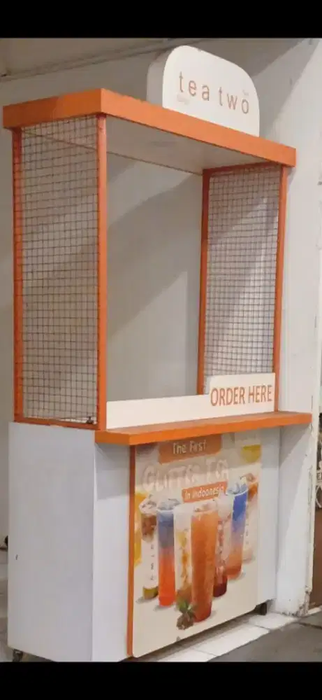 Booth minuman 1 M x 60 cm