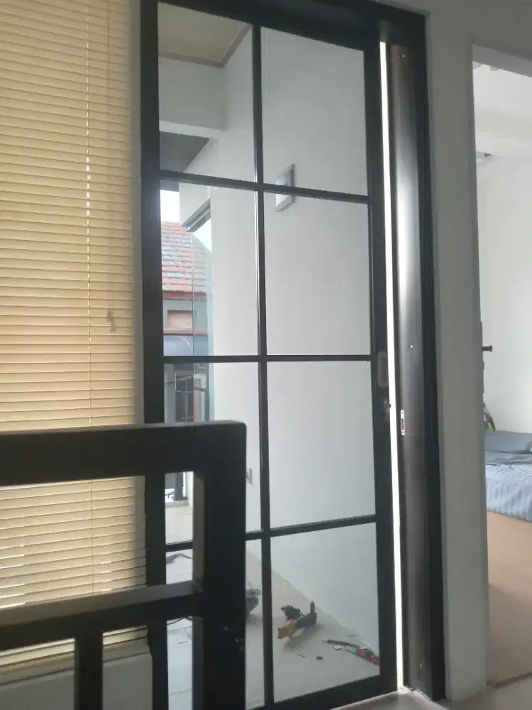 Pintu aluminium sliding ornamen T210cm L90cm hrg dg pasang 2,45 jt/pcs
