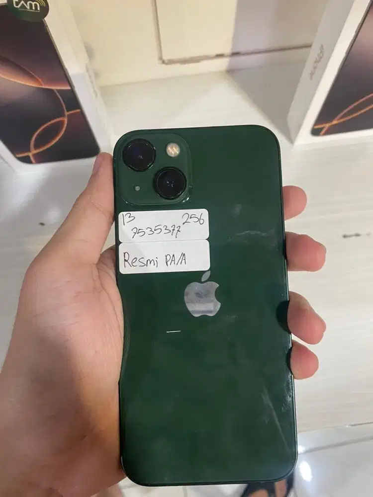 Dijual iphone 13 256 ex ibox