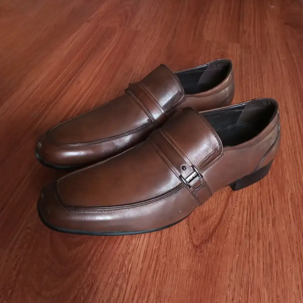 Preloved sepatu andrew No 44