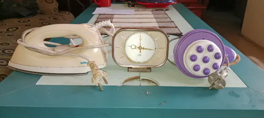 Jam beker bekas strika bekas alat pijat bekas