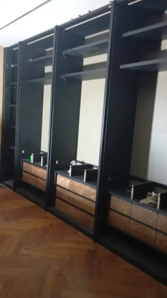 Cari kerjaan bagian purniture meubel.boromg atau harian.