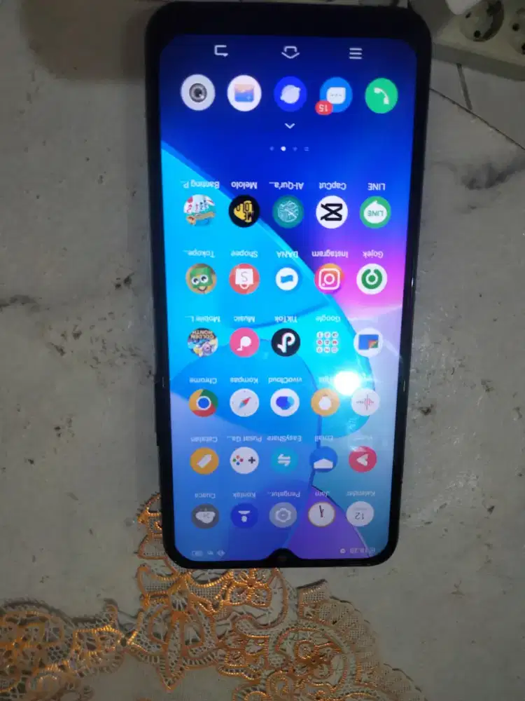 Di jual hp VIVO Y20S 8/128 GB