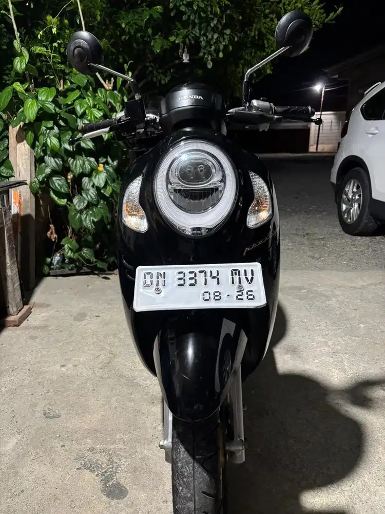Honda scoopy prestige black
