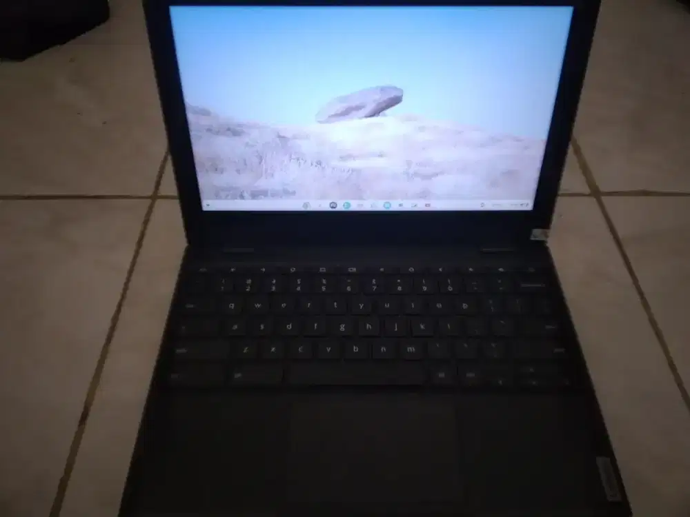 Laptop chromebook