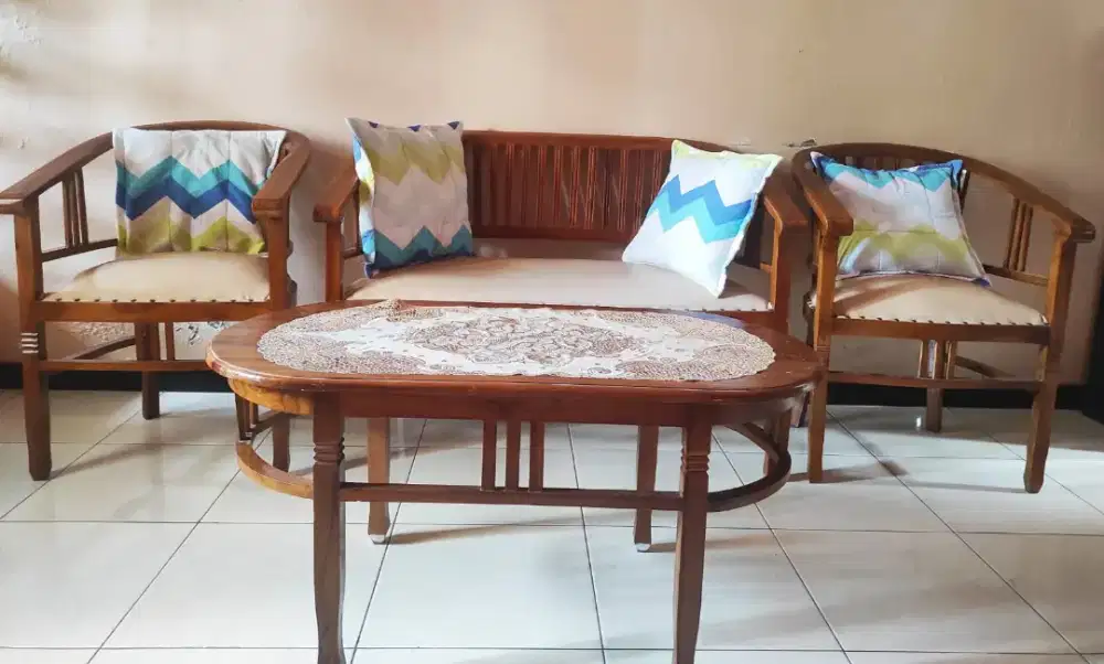 Dijual Meja Kursi Jati