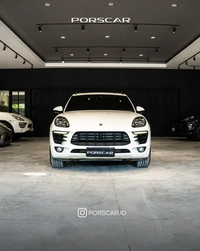PORSCHE MACAN 2017 PUTIH COMPACT VELG UPGRADE