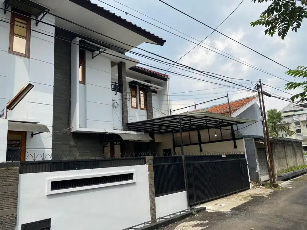 Disewakan Rumah Turangga dekat TSM Buah Batu Bandung Cocok Hunian Juga Kantor |SW011