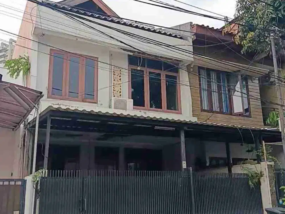 Jual Rumah hitung tanah di Pondok Indah Jakarta Selatan