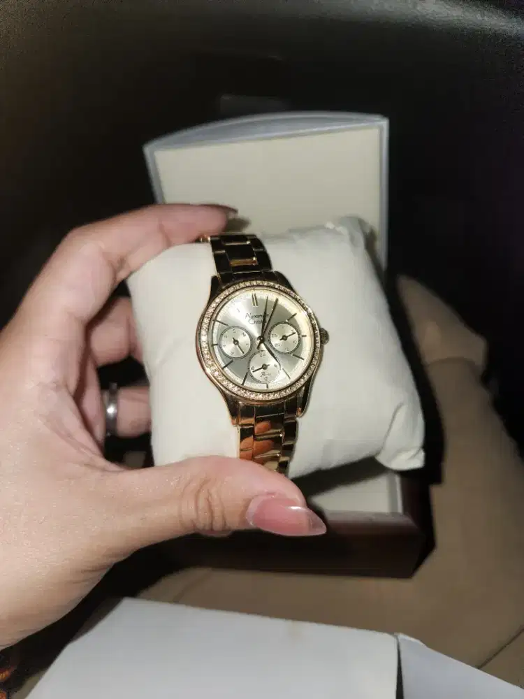 JAM TANGAN ALEXANDRE CHRISTIE GOLD