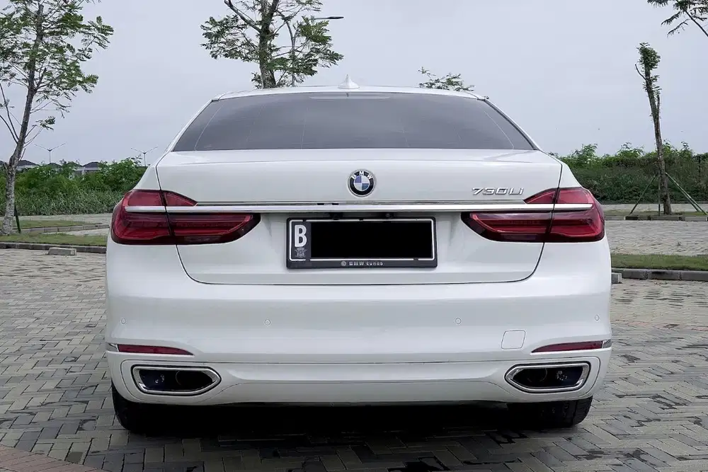 Termurah ! BMW G12 730Li Luxury ( Kondisi Siap Pakai SANGAT TERAWAT )