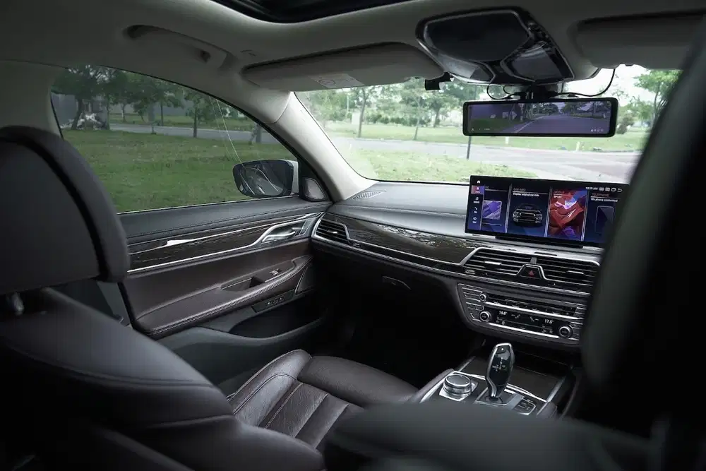 Termurah ! BMW G12 730Li Luxury ( Kondisi Siap Pakai SANGAT TERAWAT )