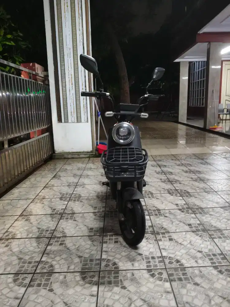 Sepeda Listrik U-WINFLY D7 Sama Charger