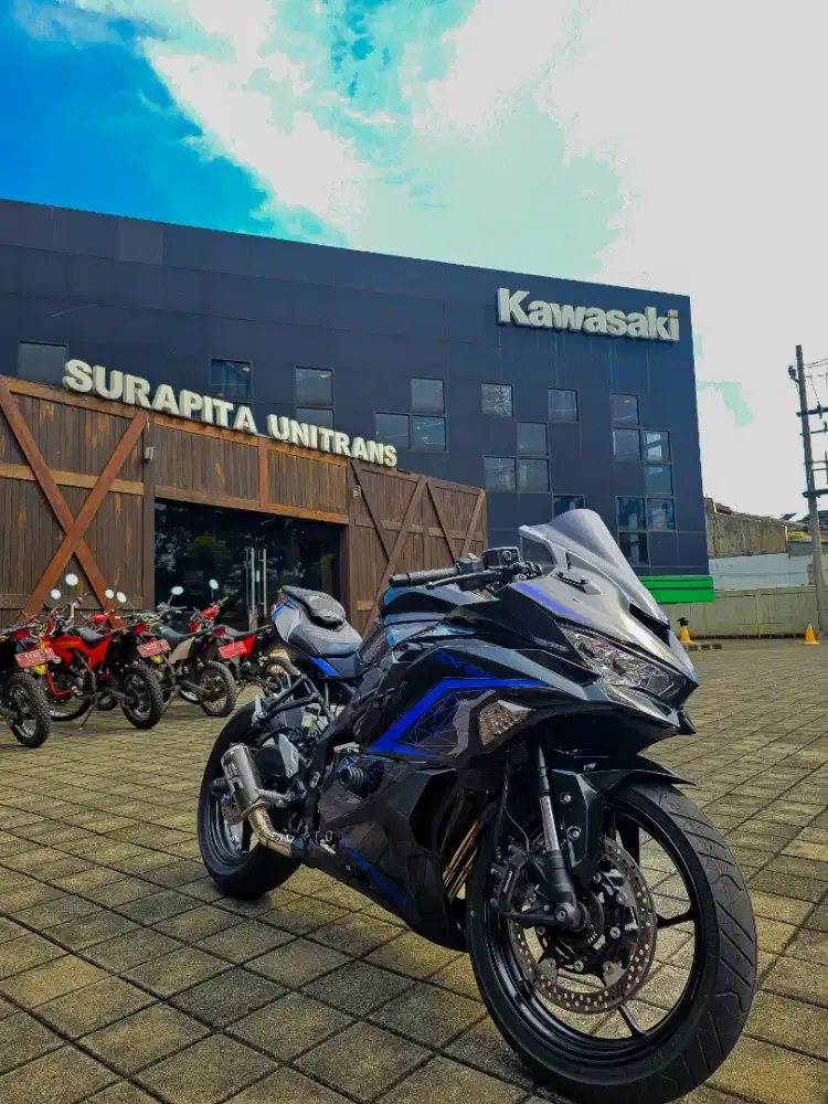 ZX25R 2022 Upgrade QS Ori Full modif Low KM pajak Hidup sampai 2027