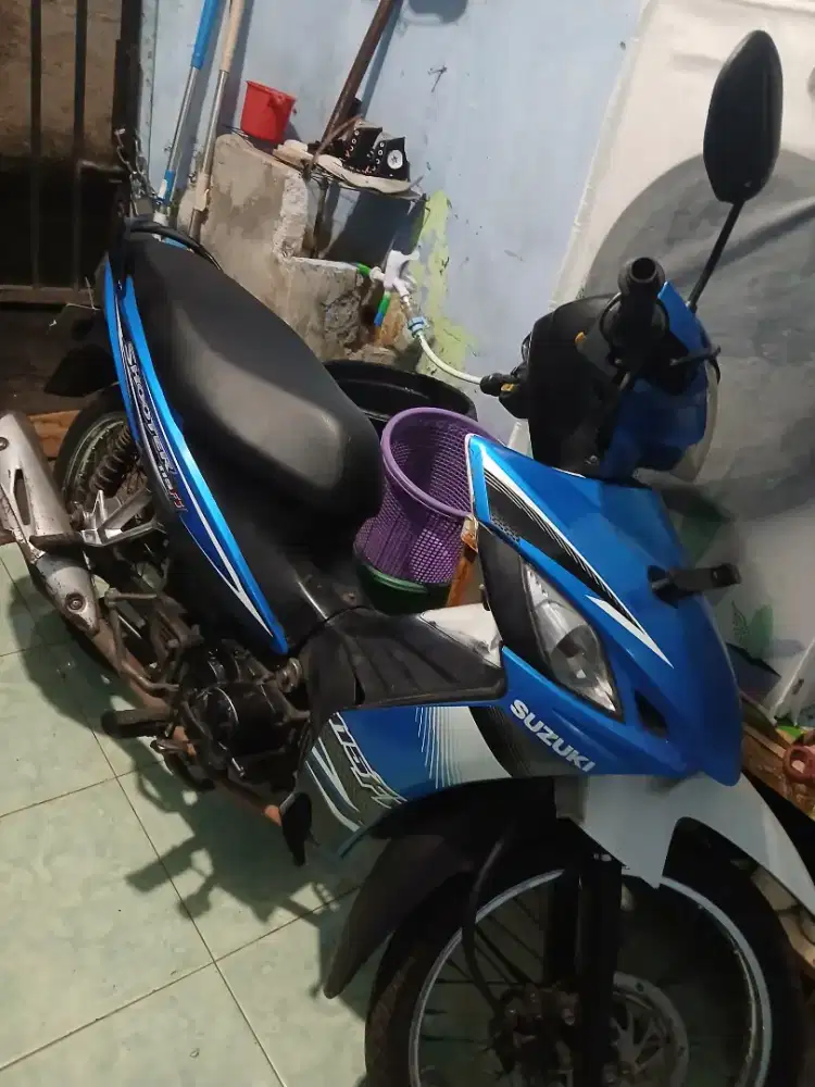 Jual motor suzuki shooter mulus siap.pakai